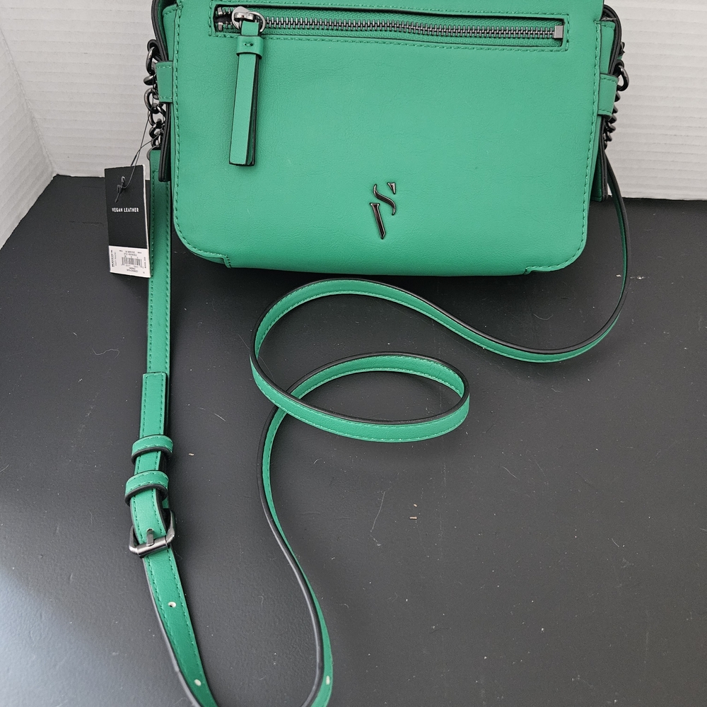 Chic Green Crossbody Bag